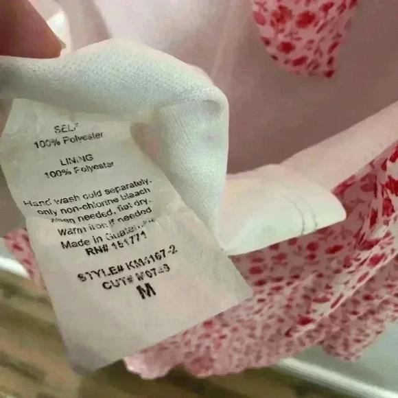 Le Lis Collection Romper, Size M, White & Red - Picture 7 of 7